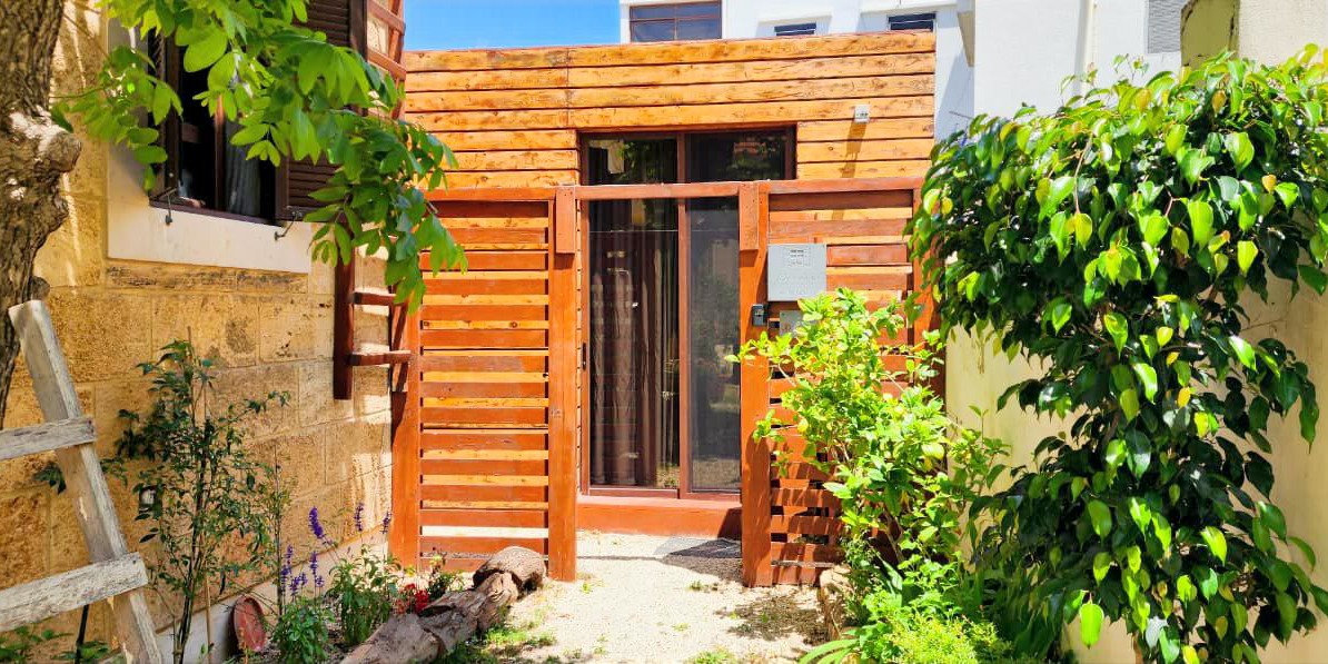 Bungalow Entrance